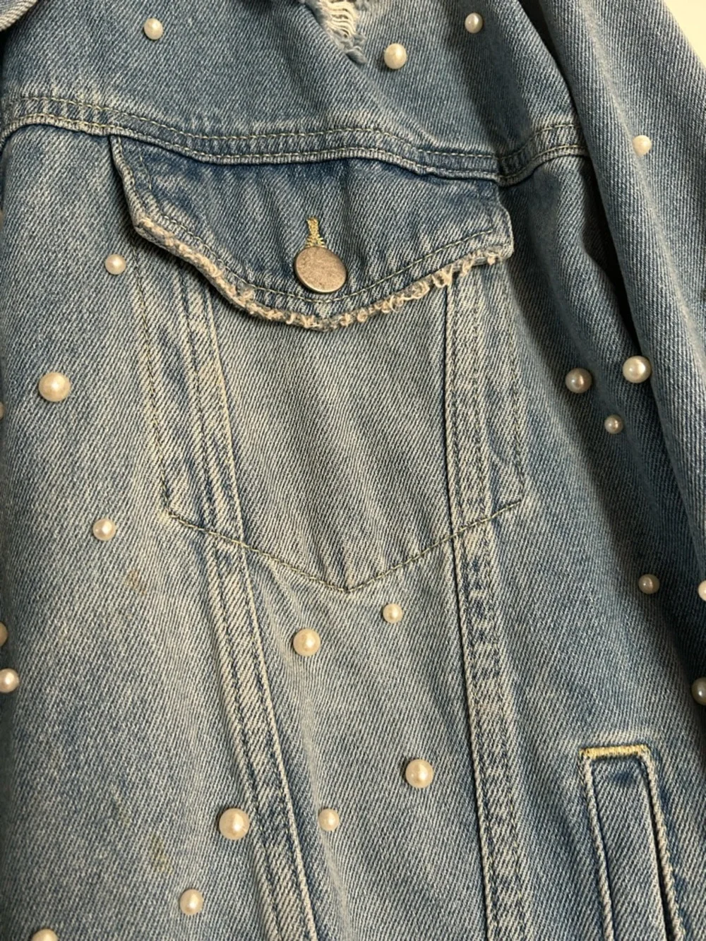 Free People Pearl-Embellished Denim Jacket With Distressing. Oversize fit. - Picture 4 of 8
